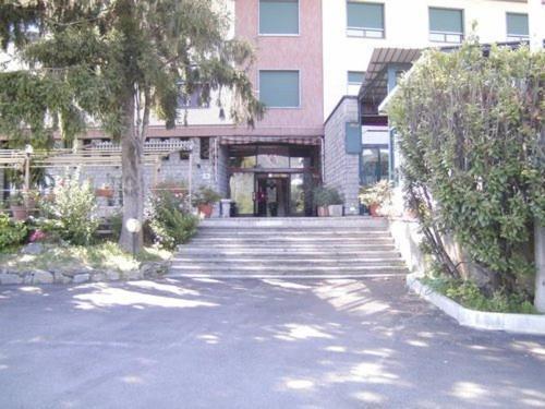 Albergo Ristorante Garden Ріволі Екстер'єр фото